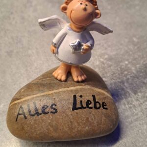 beigegrauer Stein mit weißem Streifen und Spruch Alles Liebe - weißer Schutzengel